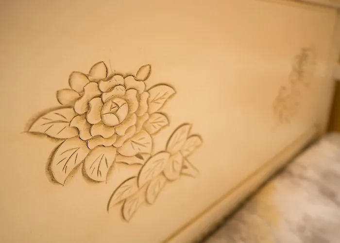 Lantern Πανσιόν 4*