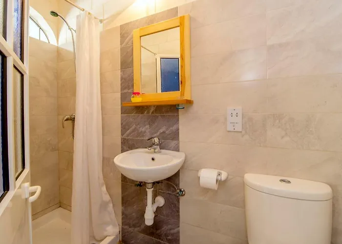 Lantern 4* Marsalforn